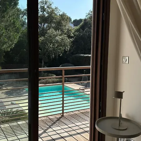 Tres Belle Moderne -les Golfs St Raphael فيلة *